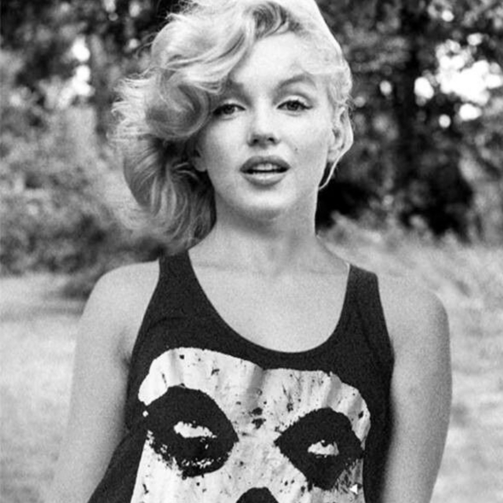 Meet Your Posher! - Picture 7 of 9